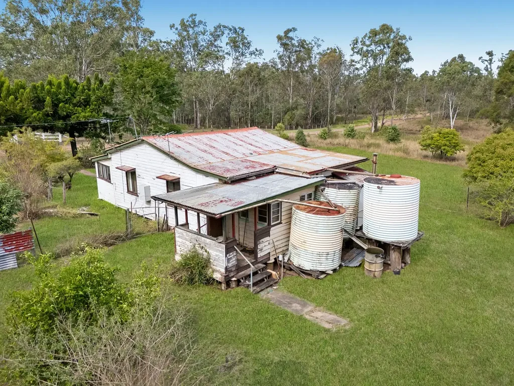 Walloon  31.5 acres on the edge of town - Deceased estate