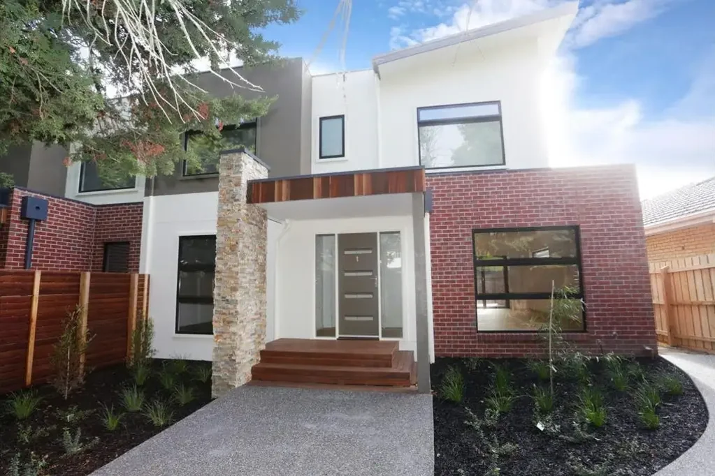 Garden Surrounds