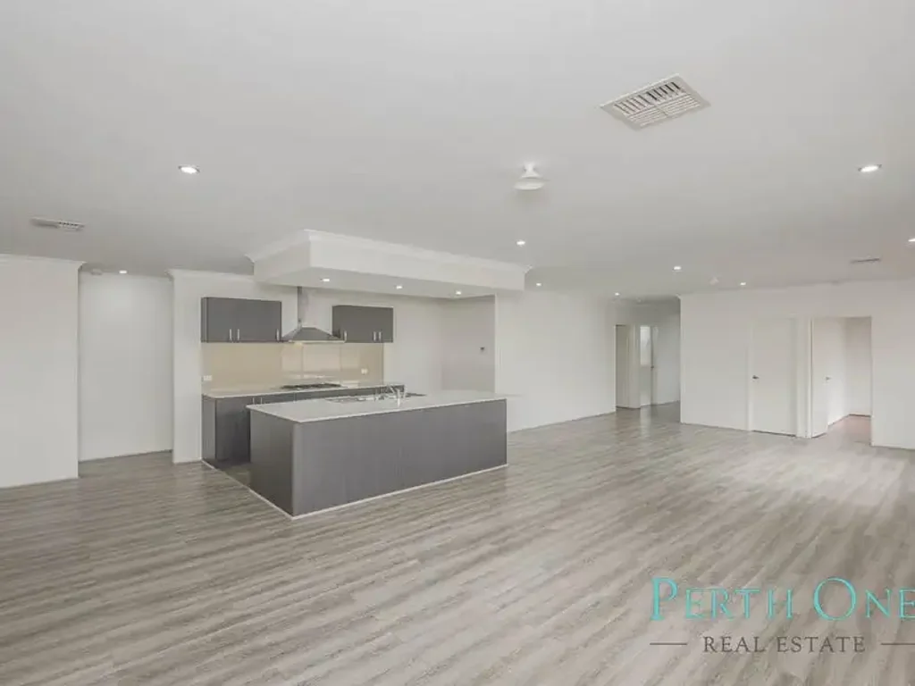 Space to Live, Work and Entertain in Calleya