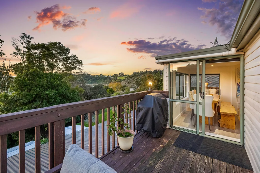 Stillwater 3ਬੈੱਡਰੂਮ Renovated, Elevated & with a Glimpse of the River