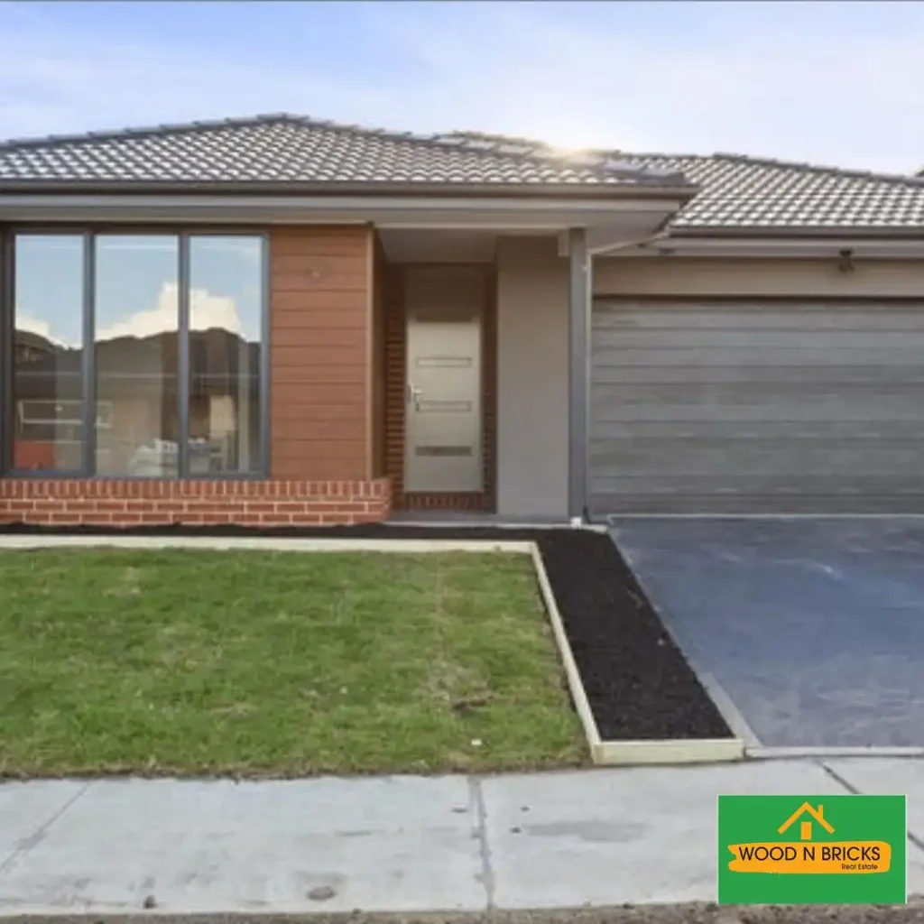 Modern Family Home in Clyde VIC