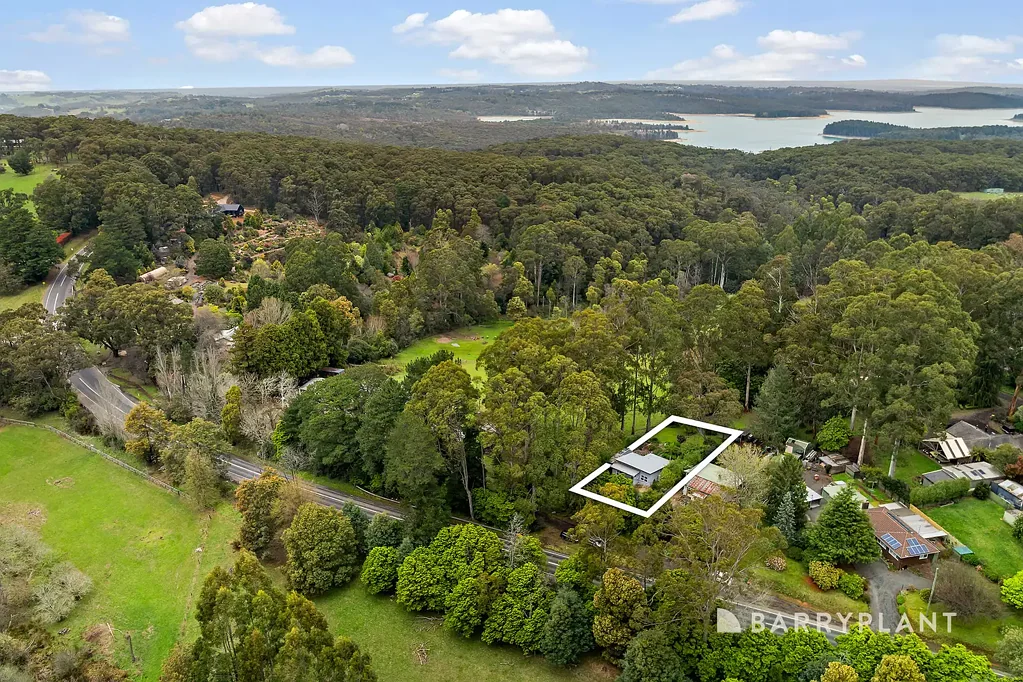 76 Beaconsfield-Emerald Road, Emerald, VIC 3782