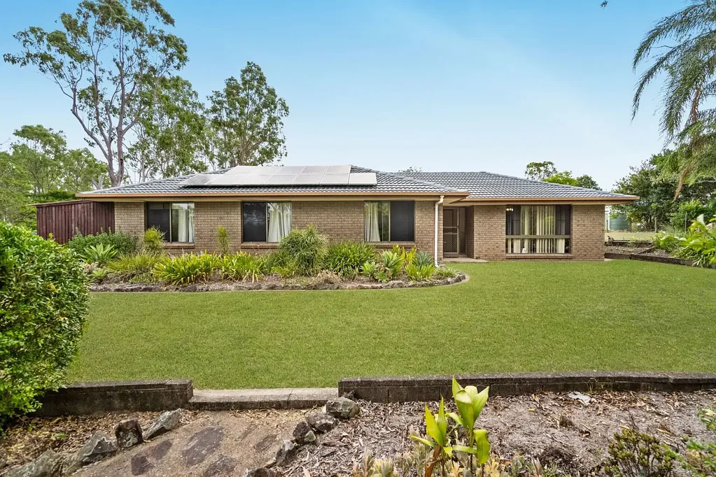 24 Riverside Avenue, Barellan Point, QLD 4306