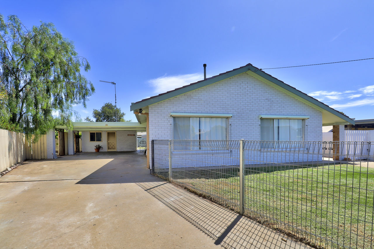 10 STRATTON CT, DENILIQUIN NSW 2710, 0房, 0浴, House