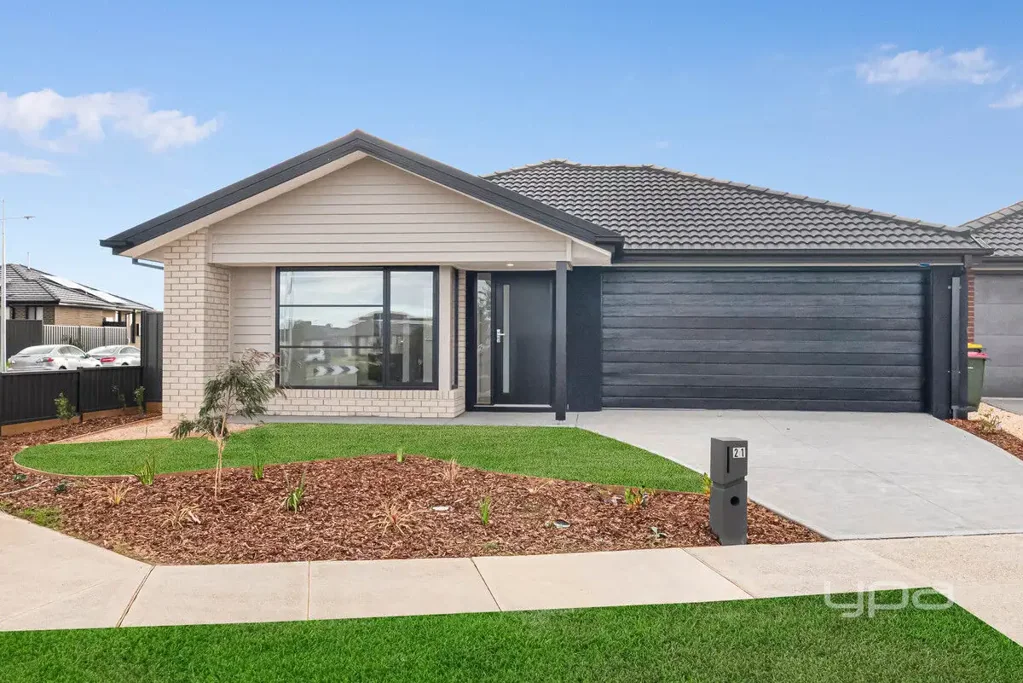Brand-New Family Home in Prime Werribee Location
