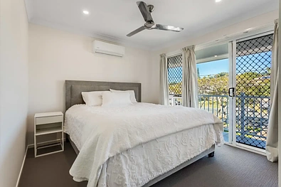 12A Trilby Street, Redcliffe, QLD 4020, 4房, 2浴, House