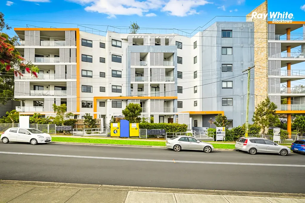 Blacktown 3Habitaciones Modern 3-Bedroom Apartment in Blacktown