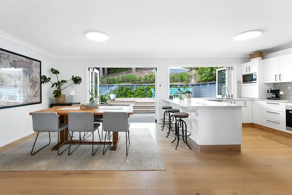 Avoca Beach 4部屋 Stylish Family Living in a Peaceful Cul-de-Sac