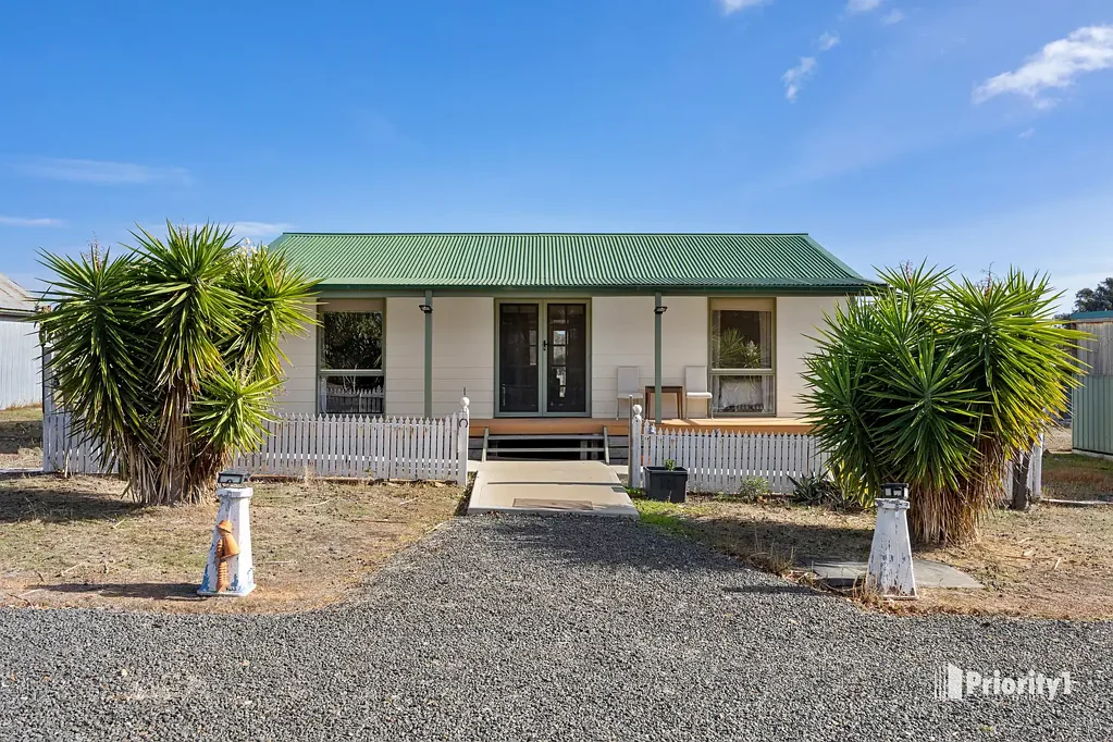 Heathcote 2 Bedroom AFFORDABLE ACREAGE WITH ENDLESS POTENTIAL