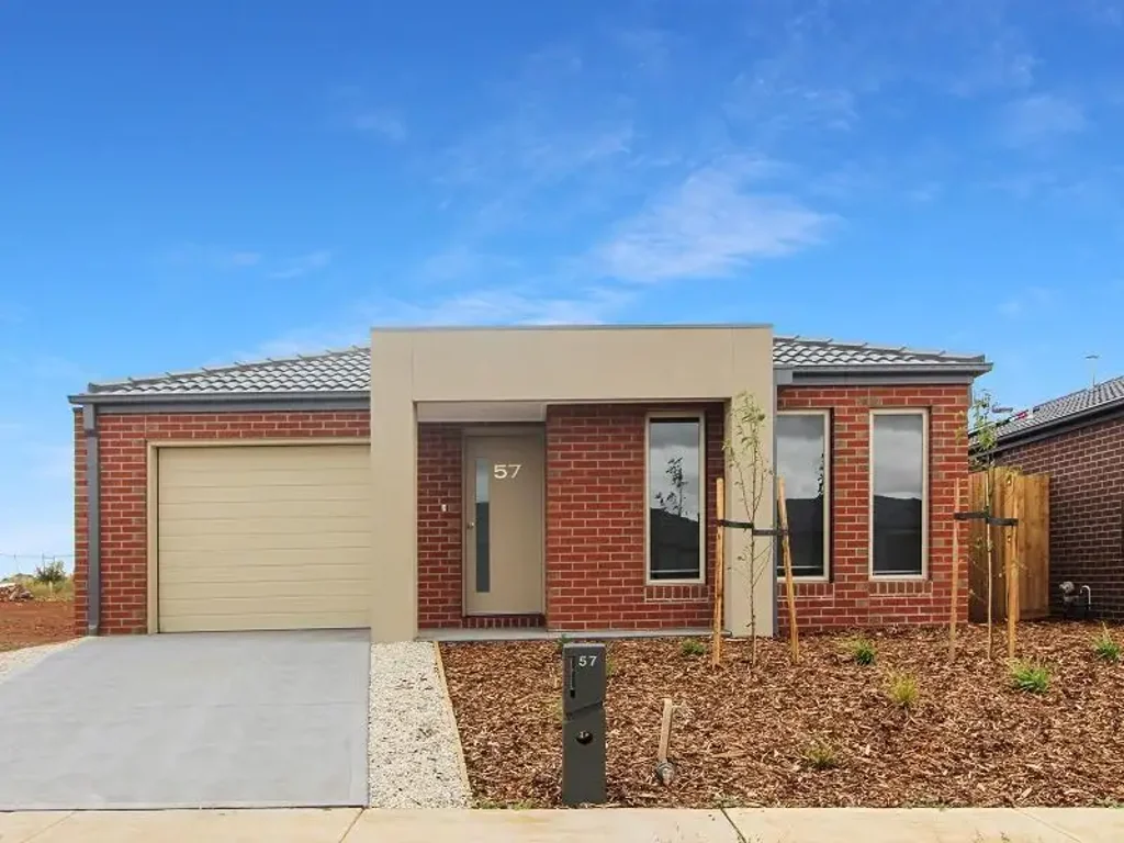 Modern 4-Bedroom House for Rent!