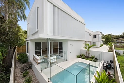 2/16 Yoomba Crescent, Alexandra Headland