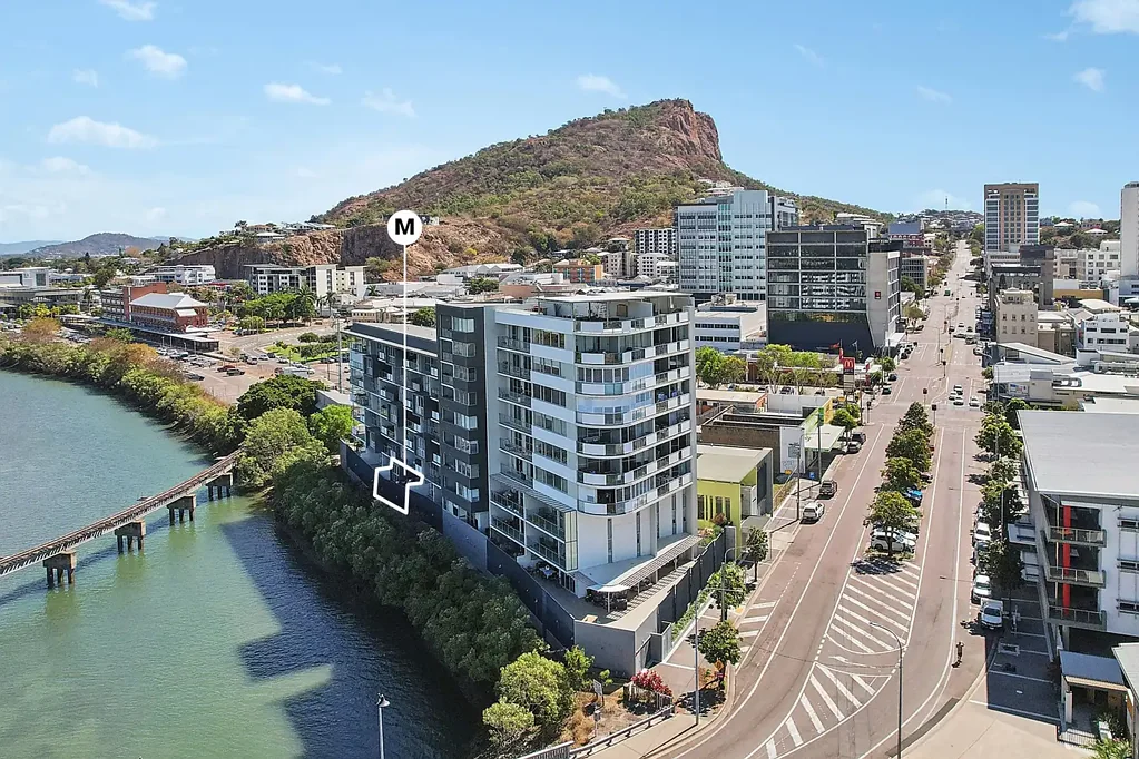 Townsville City 2ਬੈੱਡਰੂਮ Elevated apartment living with balcony views