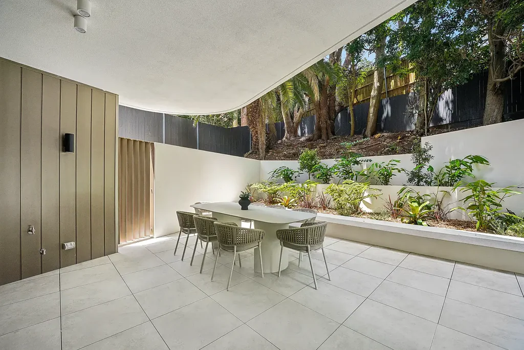 Bellevue Hill 3房 宁静环境 90平米露台 宽敞布局 城市便捷 自然美景 充足采光 私人庭院 精良卫浴 Brand New Garden Apartment Oasis in Bellevue Hill