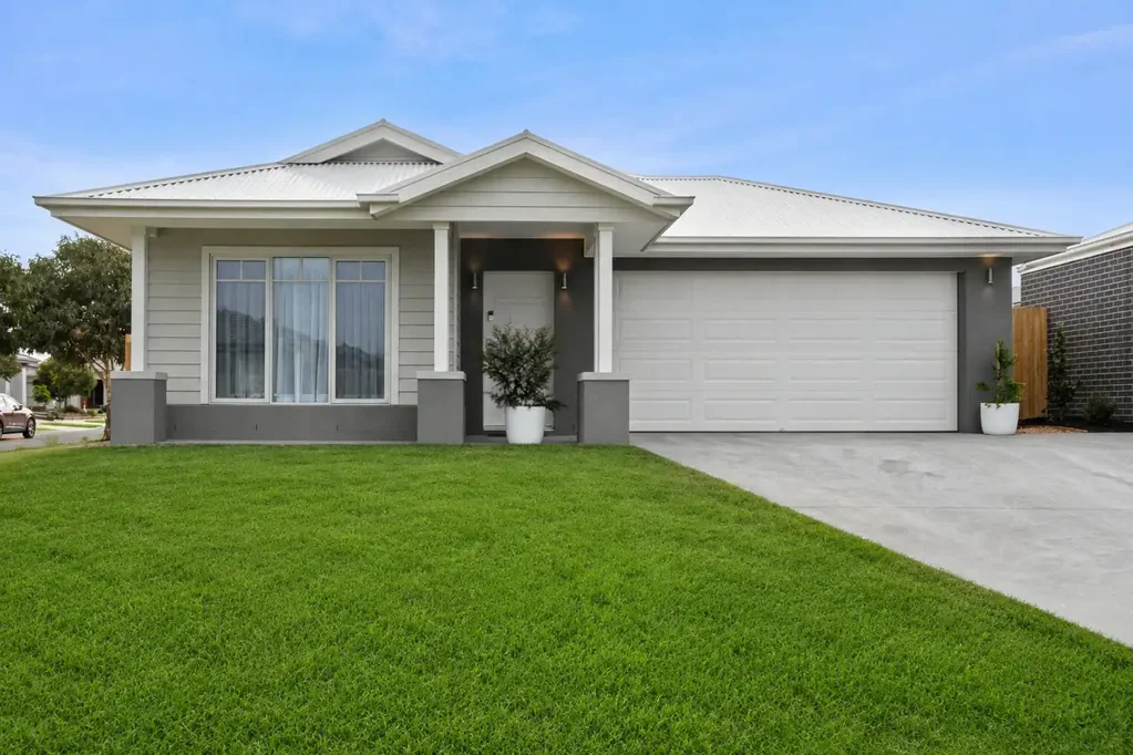 St Leonards 3Moenga Stylish Coastal Living in Bay Breeze Estate