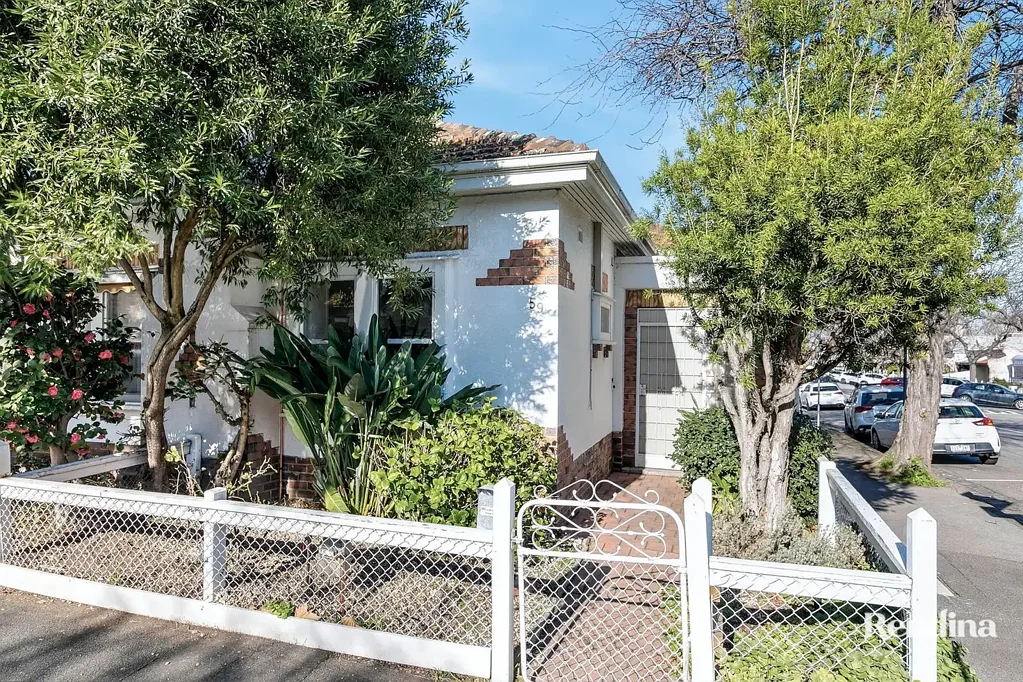 ‘FRESHLY RENOVATED HERITAGE FRONTAGE HOME’