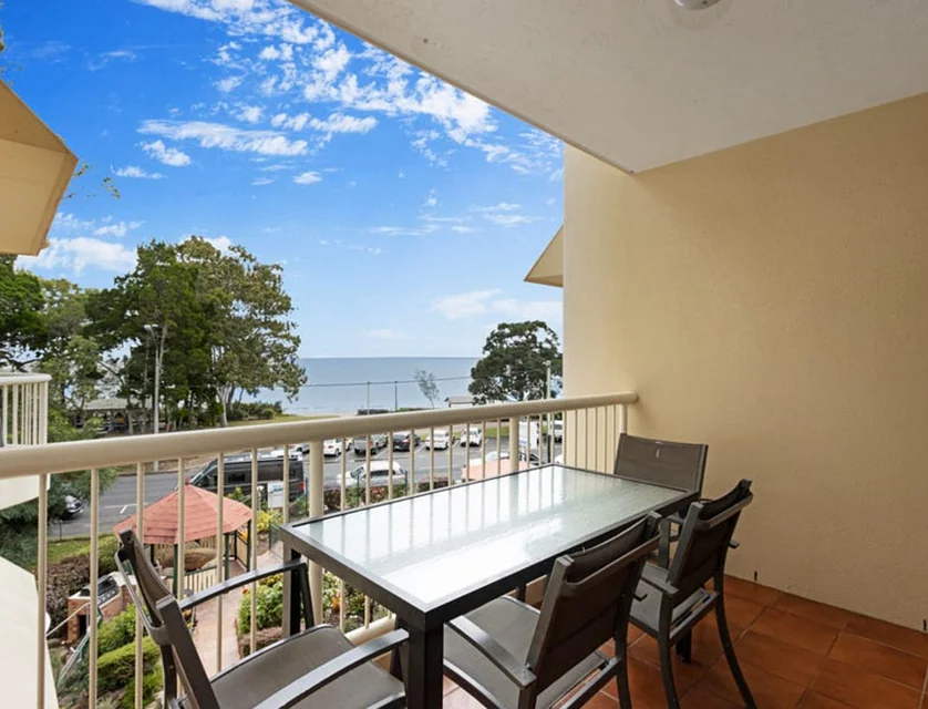 14/451 Charlton Esplanade, Torquay, Wide Bay, 2 rūma, 2 rūma horoi, Apartment