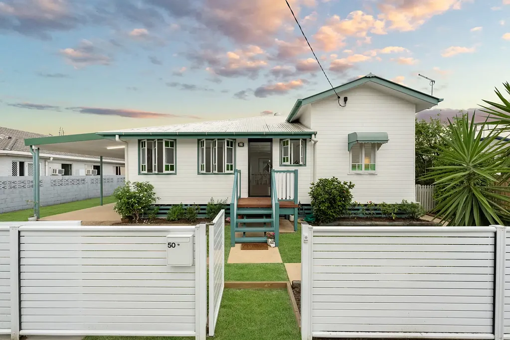 50 Carmody Street, Hermit Park, QLD 4812