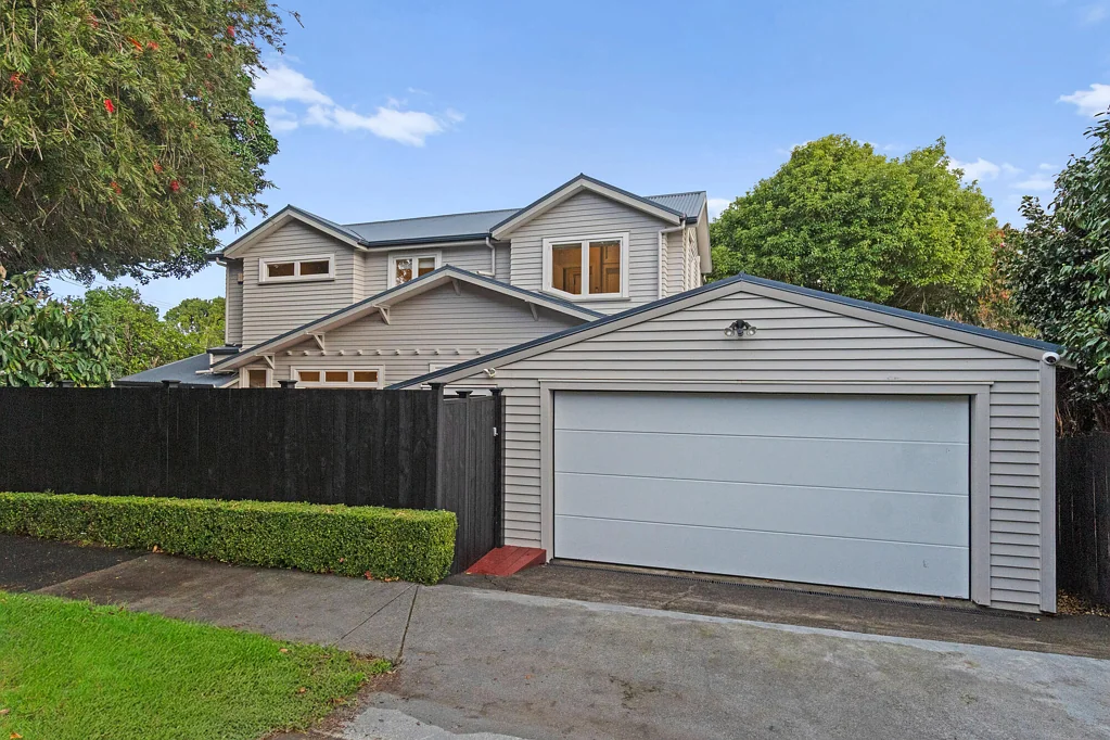 Epsom 4Zimmer Vendors have purchased!