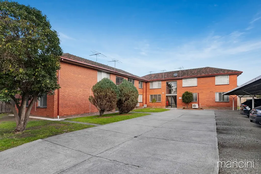 Altona North 2房 底层，已翻新，设施齐全，近在咫尺 Ground Floor, Renovated with Amenities Nearby