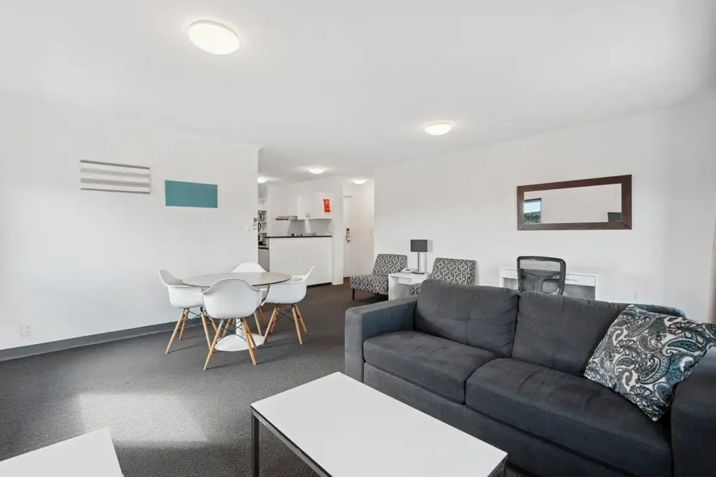 Adelaide 2બેડરૂમ Prime Investment in Adelaide's Thriving West End