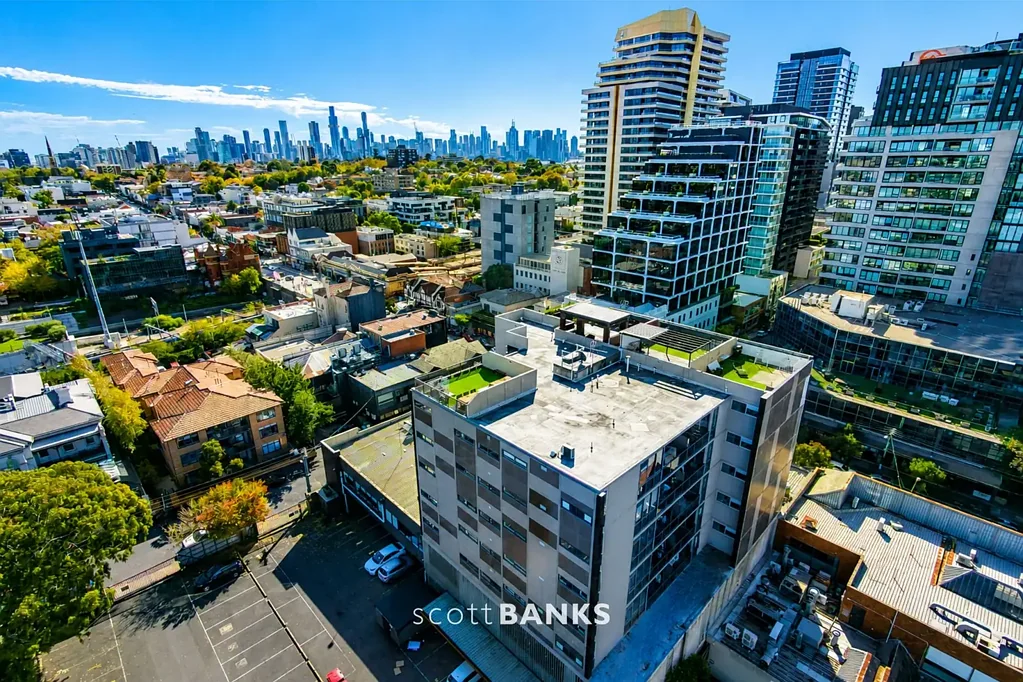 South Yarra 1房 South Yarra中心位置 舒适明亮起居 全宽阳台Northerly景观 现代厨房便利设施 步行即达Chapel Street 交通便捷生活优渥 Reduced $30,000 for quick sale!
