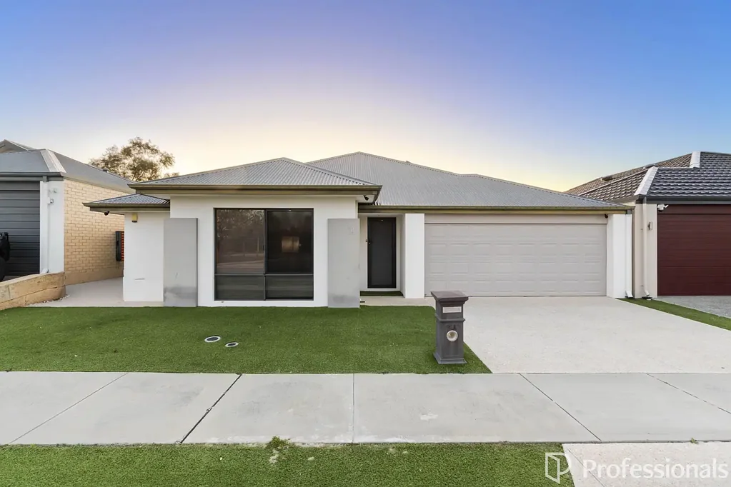 Landsdale 4Kwarto Interested? Better Call Tom 0488 004 363!