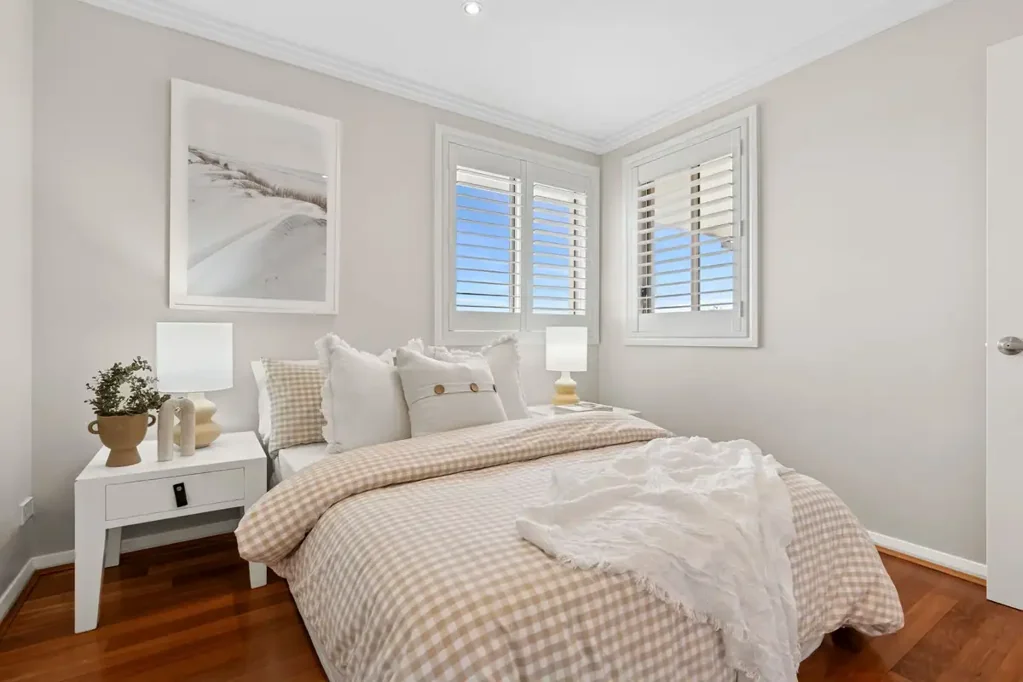 Long Jetty 4Phòng ngủ Spacious Torrens Title Duplex – Premium Location, Steps to Blue Bay & Toowoon Bay Beach