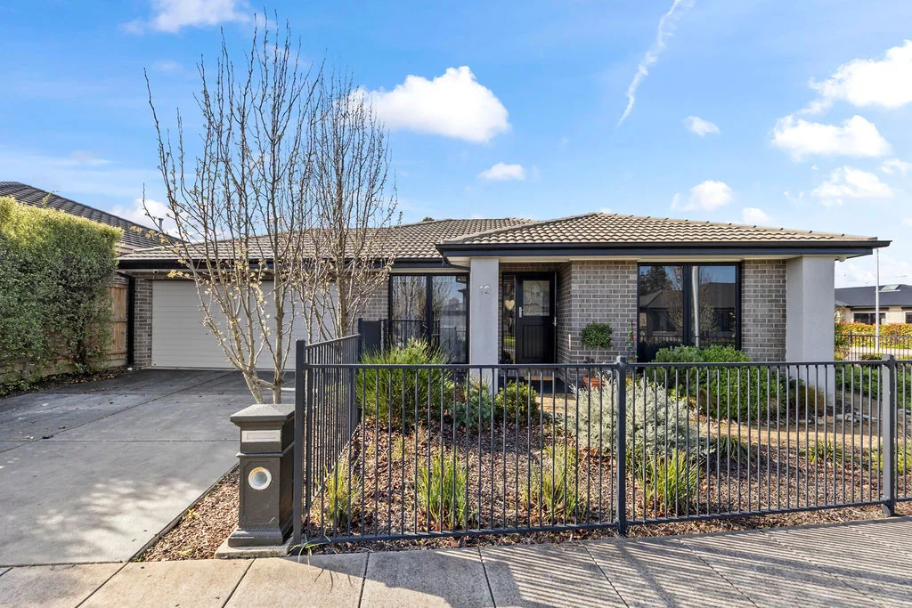 12 Aspect Parade, Alfredton, VIC 3350