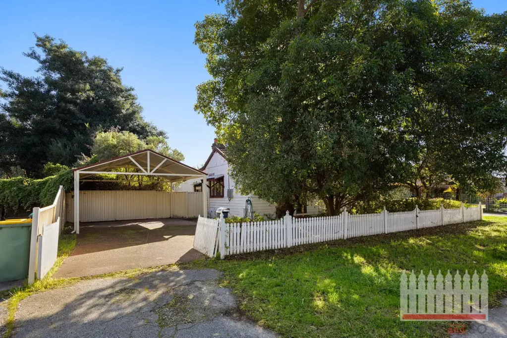 Bassendean 4 Bedroom Prime Development Opportunity in the Heart of Bassendean