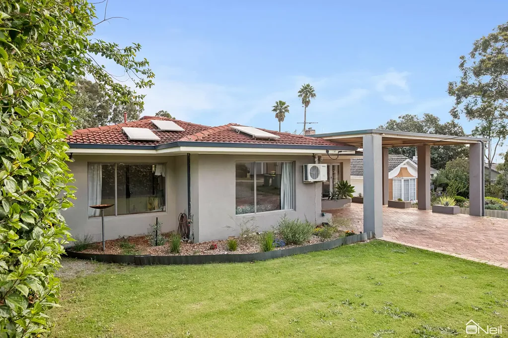 21 Buckingham Road, Kelmscott, WA 6111