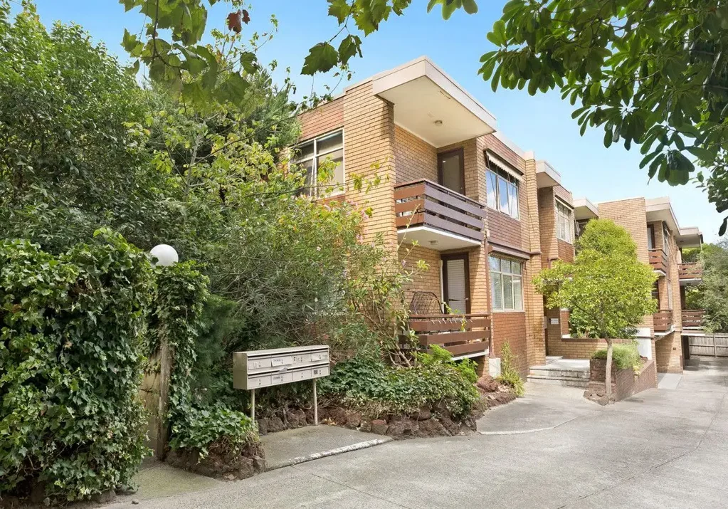 Modern 2 Bedroom Apartment Close to Everything
