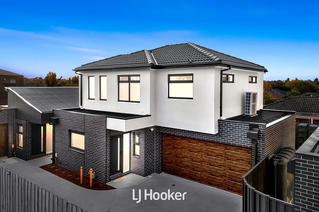 Dandenong 3部屋 Brand New Luxury Townhouses –Built for Living, Investing & Loving
