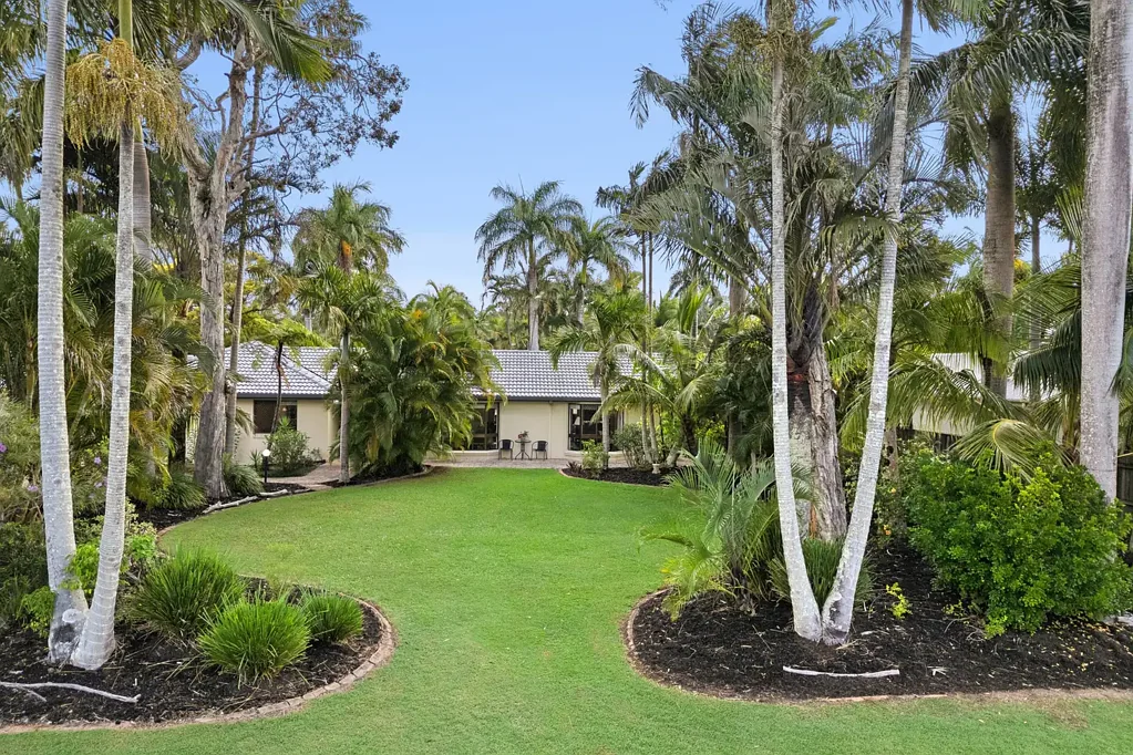 Little Mountain 4房  Small acreage paradise in well-regarded Little Mountain
