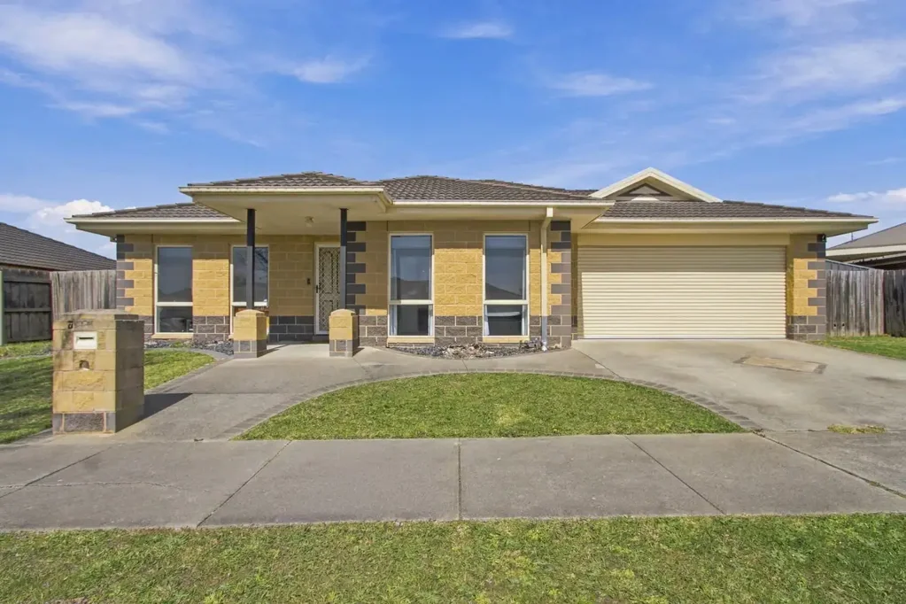 Traralgon 3Zimmer Practical Living in Traralgon's West End