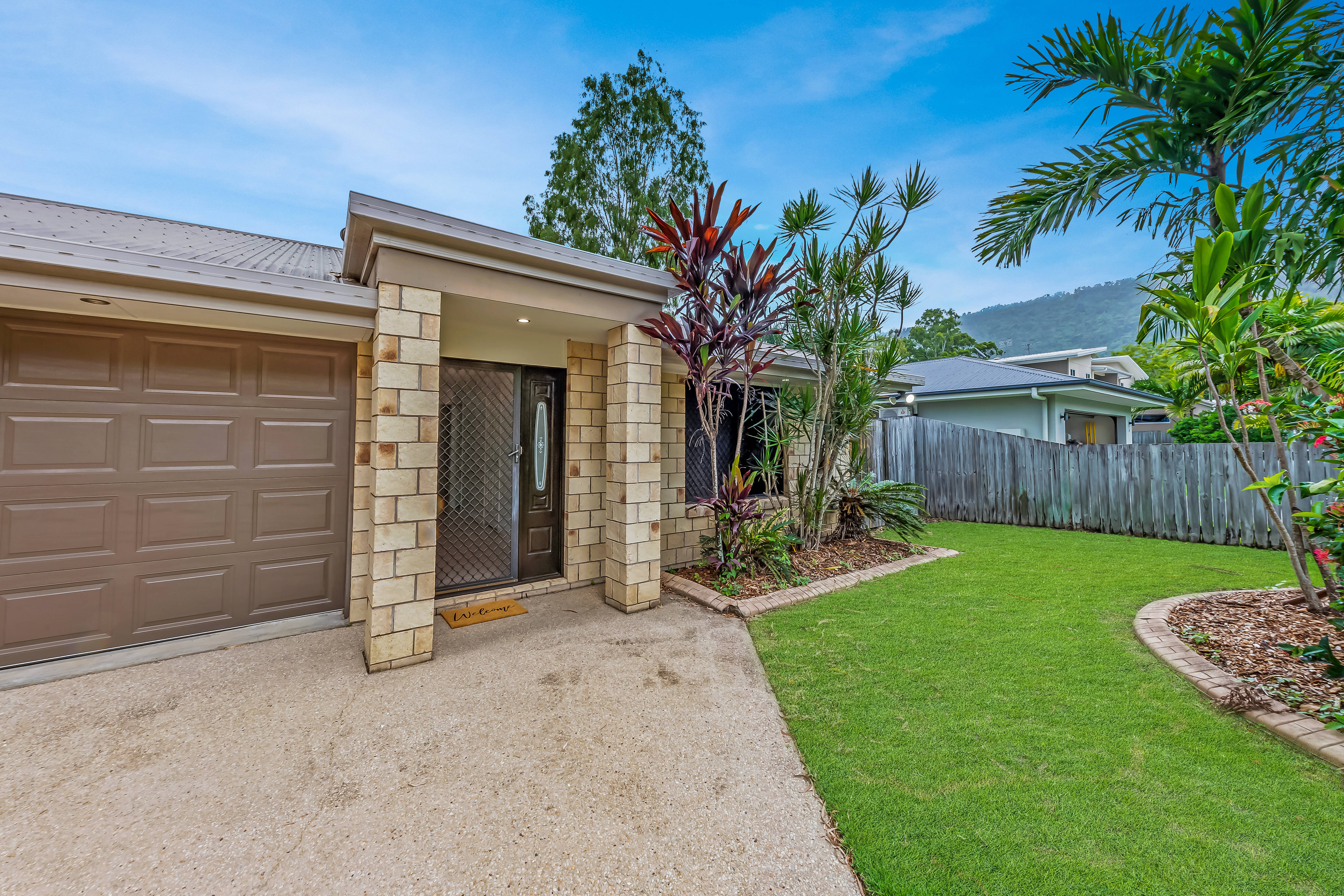 27 SUNSET DR, JUBILEE POCKET QLD 4802, 0 Bedrooms, 0 Bathrooms, House