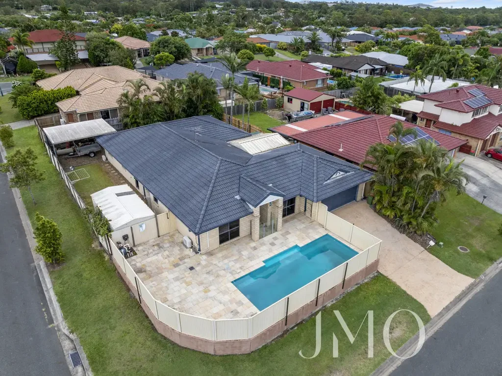 Ormeau 5房  Spacious Family Living with Pool in Sought-After Norfolk Village