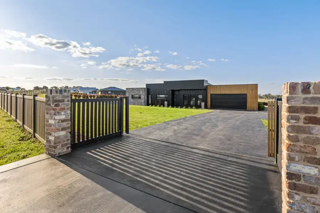 21 SIRIUS WAY, Gumly Gumly, NSW 2652