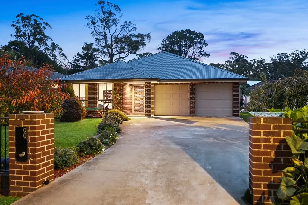 Willow Vale 4 Bedroom Fabulous Family Entertainer Guaranteed to Impress
