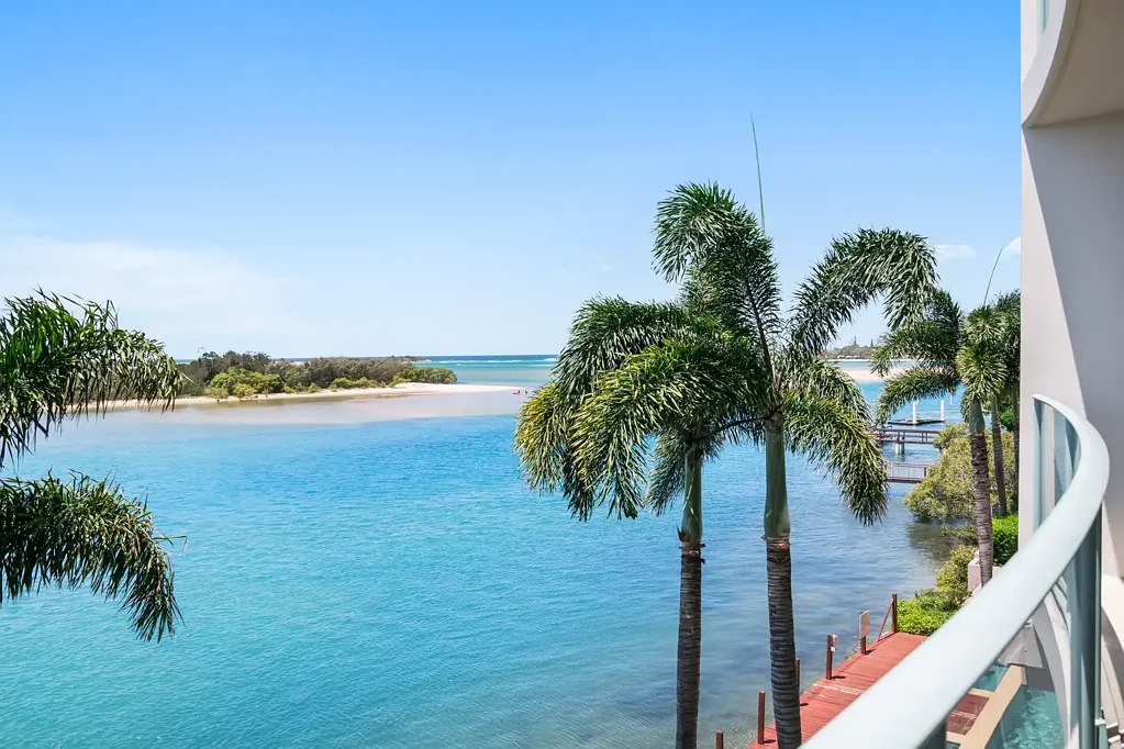 Maroochydore 3部屋 Stunning North-Facing Waterfront Apartment – Prime Riverside Living