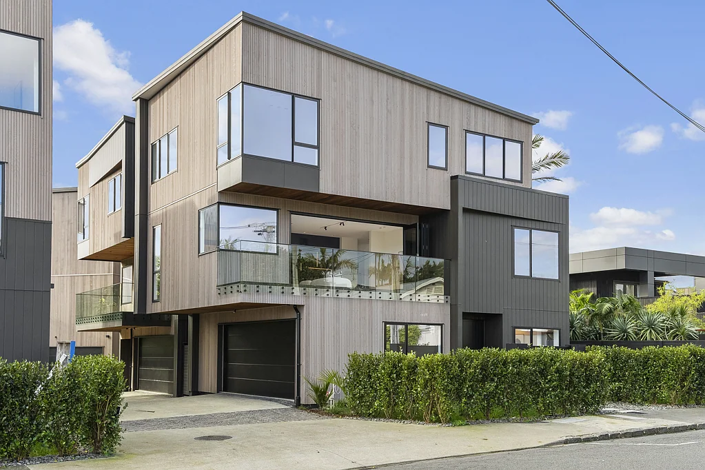 Westmere 4Phòng ngủ Versatile new luxury in a sought-after setting