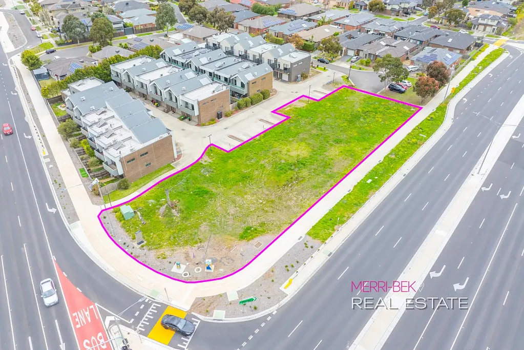 Craigieburn  Unmissable Corner Site – 1997m² in Rapid-Growth CDZ1 Precinct!