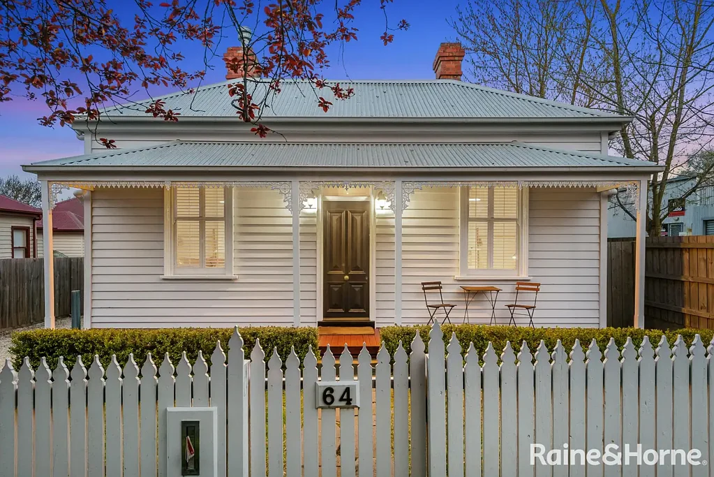 64 Ebden Street, Kyneton, VIC 3444