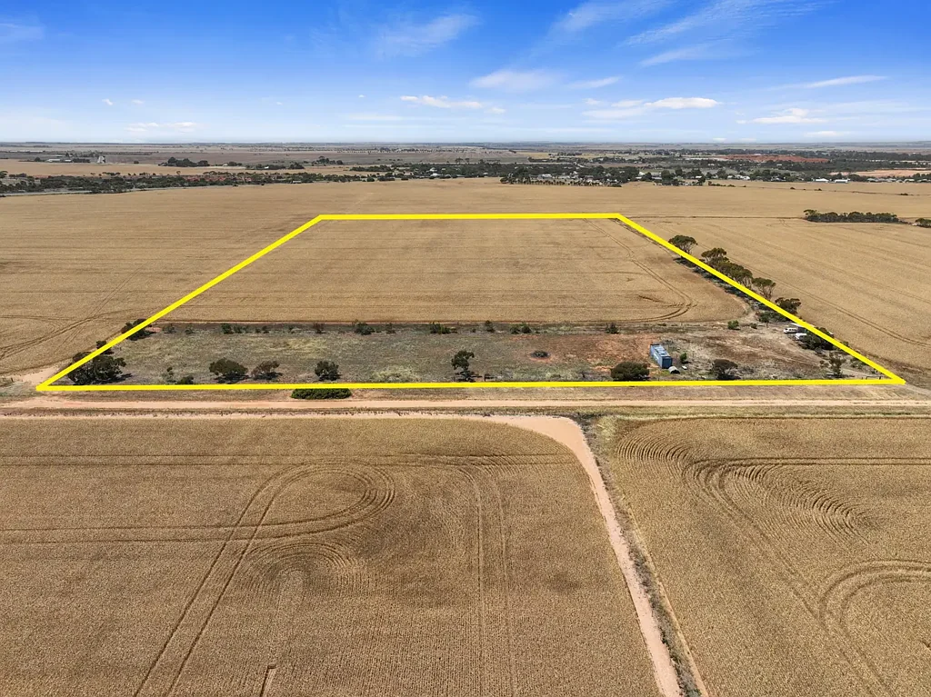 North Moonta 17 Acres on the Northern Fringe of Moonta
