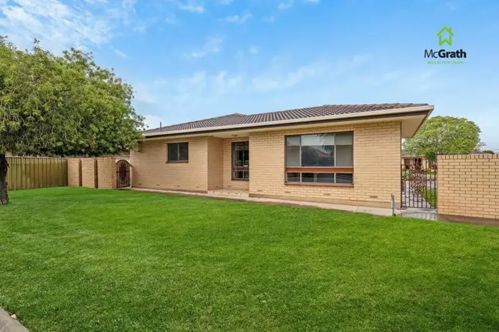 Glengowrie 2غرفة نوم Spacious, Full-Brick Unit in Prime Location - Make It Your Own!