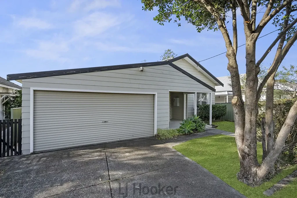 FRESHLY UPDATED HOME IN SOUGHT AFTER LOCATION!