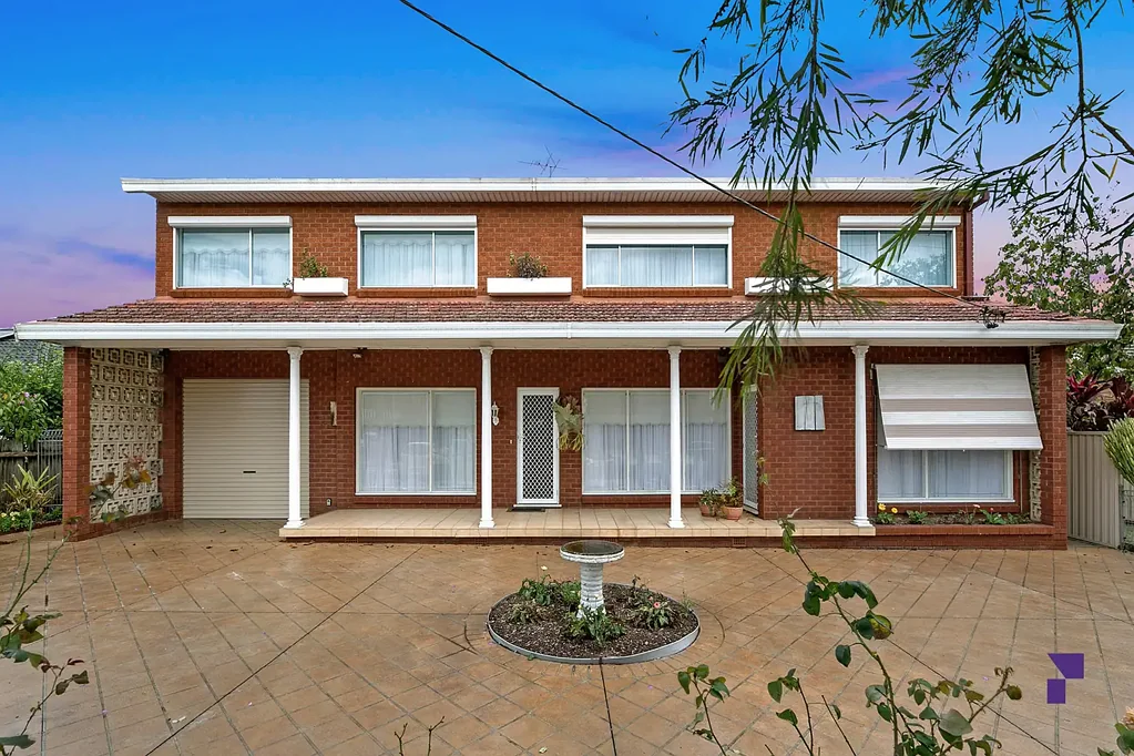 3 Flinders Road, Georges Hall, NSW 2198