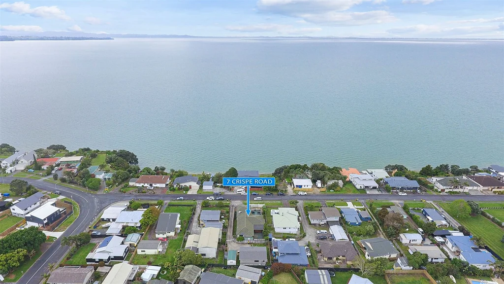 Clarks Beach 5Habitaciones 5 Bed Family Retreat with Sea Views