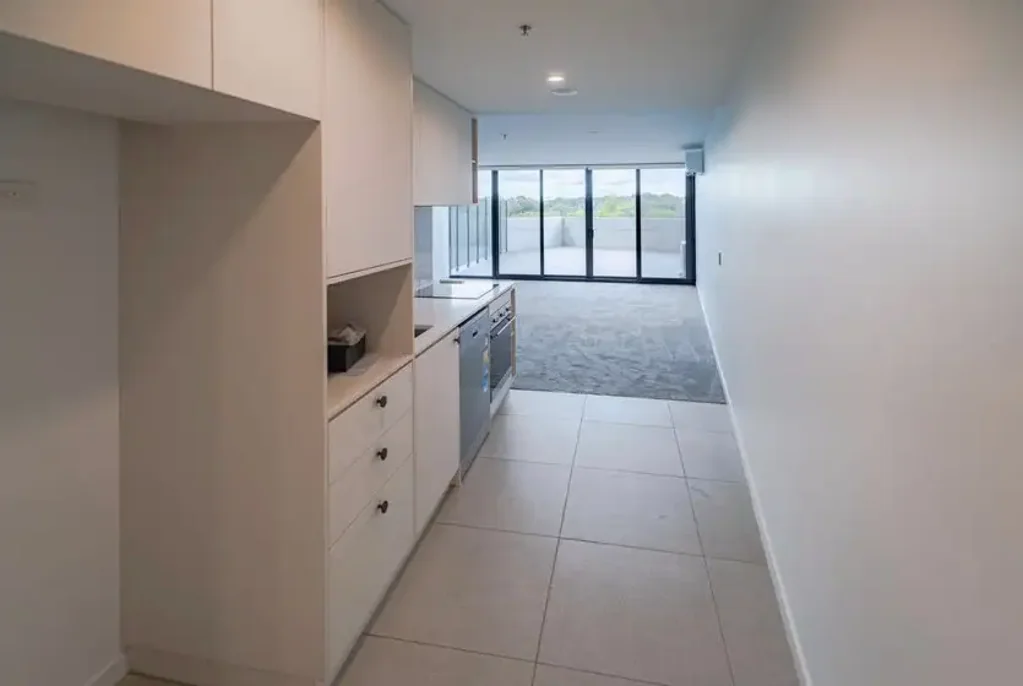 Belconnen 1ห้องนอน High-Yield Investment & Premium Lifestyle: Modern 1BR Apartment in the Heart of Belconnen!