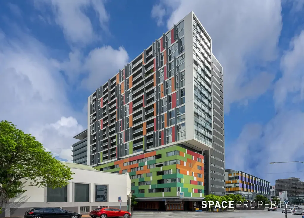 Vacant - Stylish Inner-City Living in the Heart of Fortitude Valley