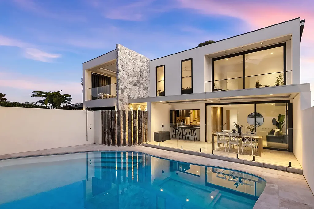 Collaroy 6غرفة نوم Bespoke coastal luxury